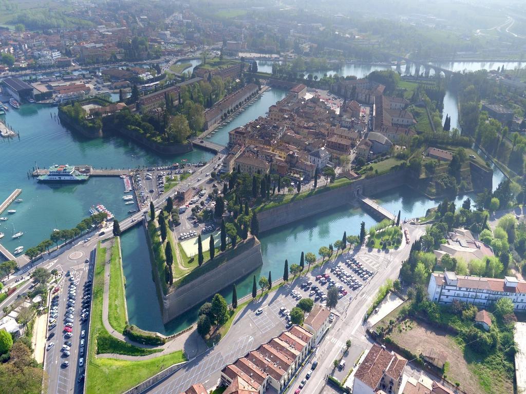 Lake Garda Lovers Peschiera del Garda Esterno foto